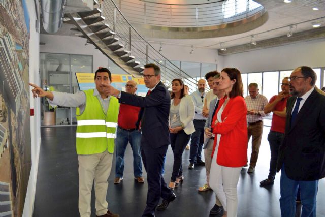 Diego Conesa estima un plazo de entre diez y quince días para solventar la avería de la desaladora de Águilas - 2, Foto 2