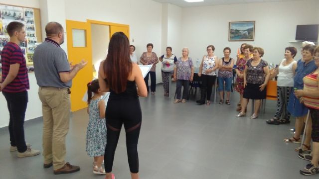 Ends the program of Gymnastics for Elderly 2018/19 in El Paretn with the delivery of diplomas to all participants, Foto 3