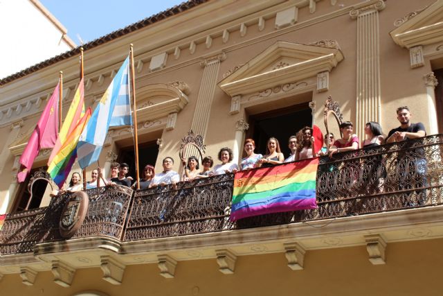 Jumilla colocará por quinto año la bandera del orgullo LGTBI+ en el balcón del Ayuntamiento - 1, Foto 1