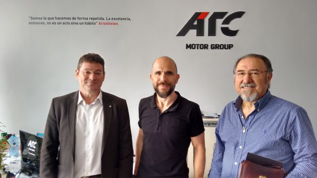 El Ayuntamiento de Molina de Segura visita la empresa ATC Motor Group, galardonada por la Asociación Europea de Economía y Competitividad - 1, Foto 1