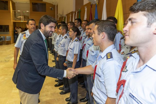 Miras recibe a los alumnos que han concluido su periodo de formación en la Academia General del Aire de San Javier - 3, Foto 3