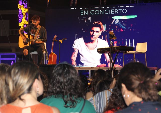 Dani Fernández presentó su primer trabajo en solitario Incendios - 1, Foto 1