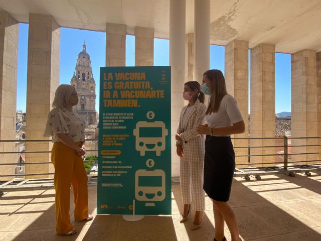 El Ayuntamiento de Murcia ofrece transporte gratuito a determinados colectivos para vacunarse en el Estadio Enrique Roca - 3, Foto 3