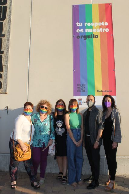 Tu respeto es nuestro orgullo exposición urbana en Bullas - 2, Foto 2