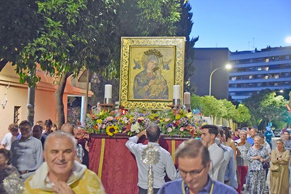 El icono de Nuestra Señora del Perpetuo Socorro, pintada sobre madera, se originó en la isla de Creta, probablemente en el XIV - 2, Foto 2