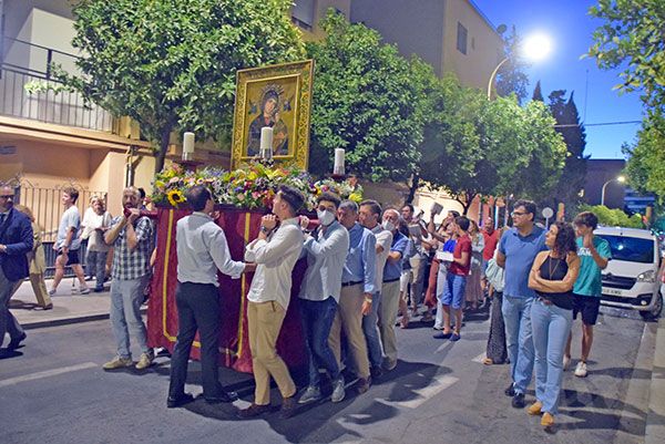 El icono de Nuestra Señora del Perpetuo Socorro, pintada sobre madera, se originó en la isla de Creta, probablemente en el XIV - 4, Foto 4