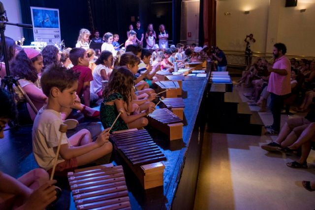 La sección infantil de La Mar de Músicas ofrece cinco talleres gratuitos y una visita en familia a la Cofradía de Pescadores - 1, Foto 1