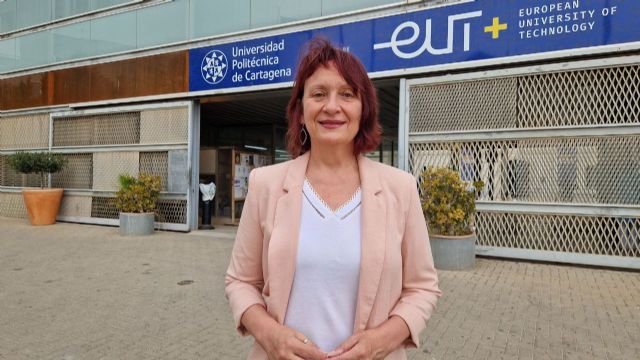 Podemos exige la comparecencia de Vázquez por las promesas incumplidas a los alumnos de Enfermería de Cartagena - 1, Foto 1