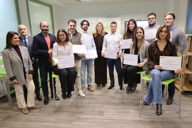 La Comunidad lanza una nueva convocatoria de Becas de Internacionalización para mejorar la experiencia en comercio exterior de los jóvenes - 1, Foto 1