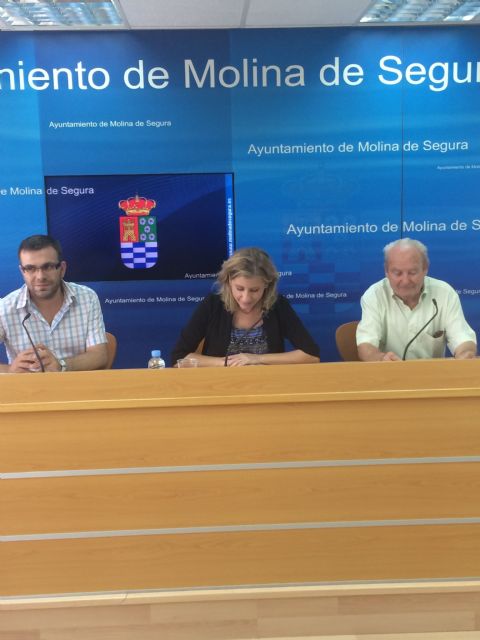 El Ayuntamiento de Molina de Segura firma una adenda al convenio de colaboración con Cáritas para atención a inmigrantes, transeúntes y otros colectivos - 3, Foto 3