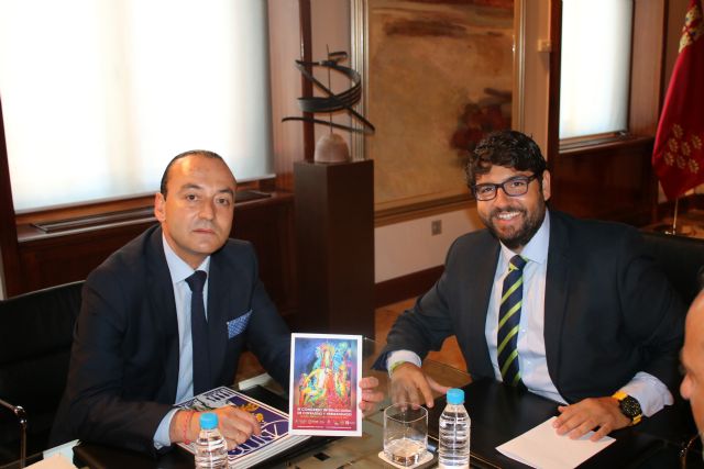 Fernando López Miras recibe al presidente del Real y Muy Ilustre Cabildo Superior de Cofradías de Murcia - 1, Foto 1