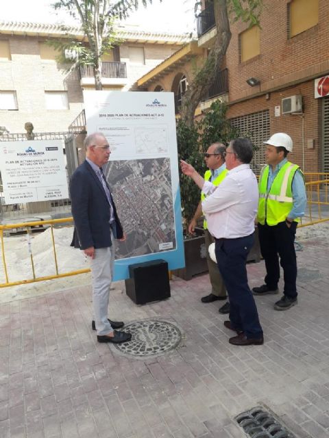 Aguas de Murcia trabaja en la renovación completa de la red de abastecimiento de la plaza San Juan Bautista de Alquerías - 1, Foto 1