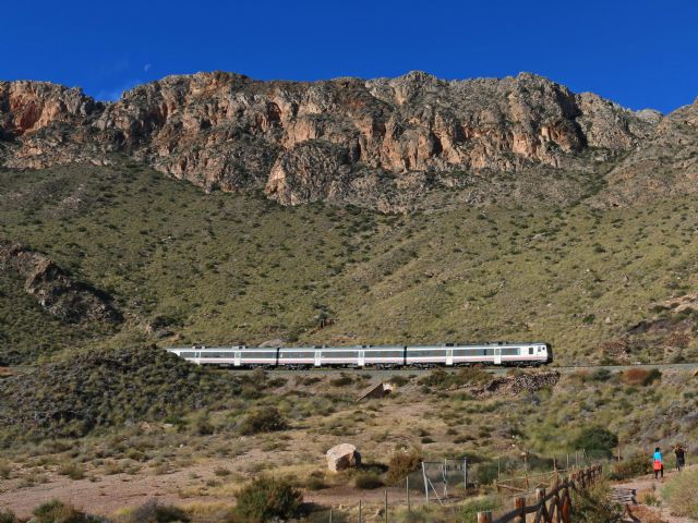 IU-v: La alcaldesa de Águilas debería ser expedientada por su partido por pedir el cierre del tren de baños - 1, Foto 1