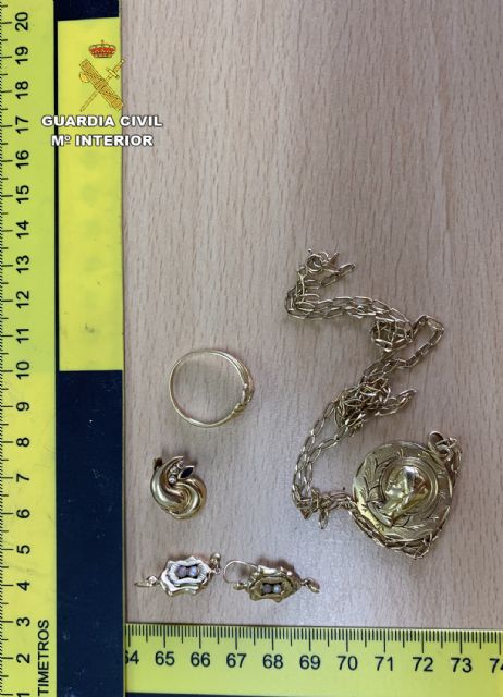 La Guardia Civil detiene a cinco personas por una decena de robos y atracos en Ceutí - 2, Foto 2