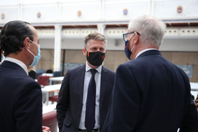 El PP exige a Diego Conesa que explique quién y cómo se ha informado al PSOE de los fondos para educación que recibirá la Región - 1, Foto 1