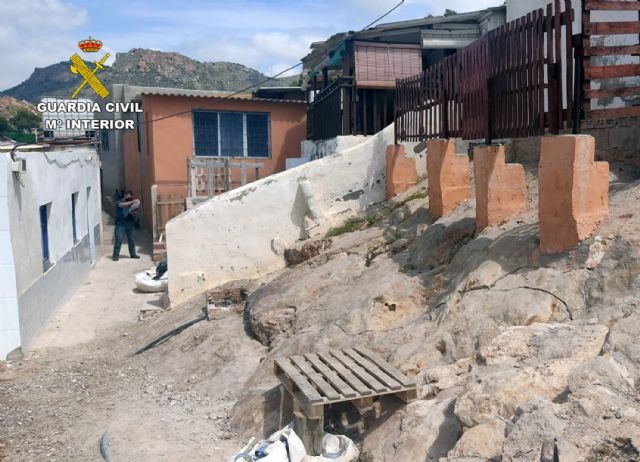 La Guardia Civil investiga a ocho personas por construir en la Algameca Chica de Cartagena - 3, Foto 3