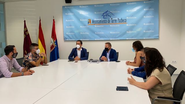 El Alcalde de Torre Pacheco se reúne con el Diputado del Grupo Socialista miembro la Comisión de Deportes del Congreso - 5, Foto 5