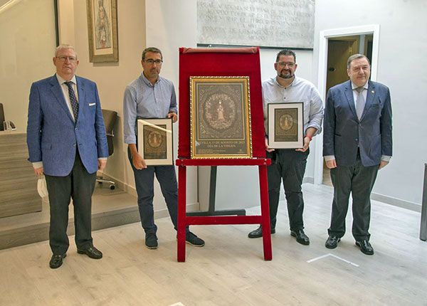 El Consejo de Cofradías de Sevilla ha presentado la obra del día de la virgen, realizada con una fotografía de Jesús Romero y José Antonio Muñoz - 5, Foto 5