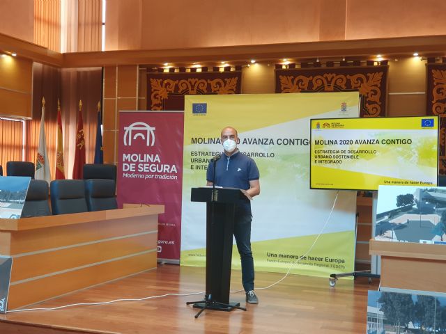 Las obras de la nueva Plaza de la Ermita, el Centro de Formación e Innovación Casa del Barco, la restauración de cuatro chimeneas y la rehabilitación energética de diez edificios municipales comenzarán en breve - 1, Foto 1