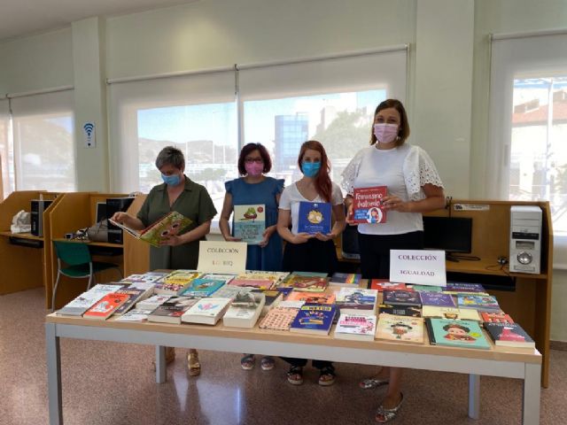 La Biblioteca municipal de Puerto Lumbreras incorpora medio centenar de libros de temática sobre igualdad y diversidad - 2, Foto 2
