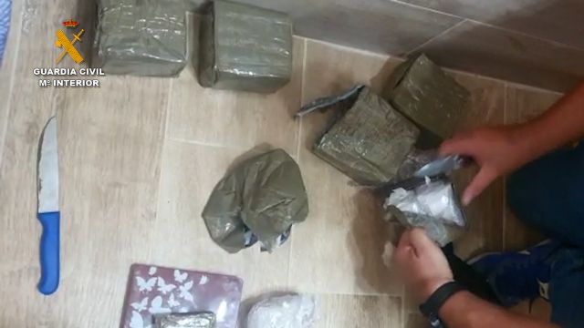 La Guardia Civil desarticula en San Javier un grupo delictivo dedicado al tráfico de drogas - 3, Foto 3
