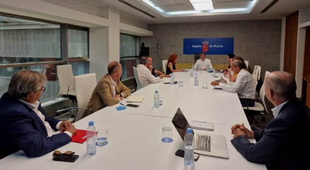 El Gobierno regional consensúa las líneas del Plan Estratégico con los principales actores sociales, sindicales y empresariales - 1, Foto 1
