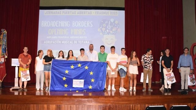 La Región de Murcia gestiona más de 770.000 euros para el desarrollo de 32 proyectos europeos para jóvenes, Foto 1
