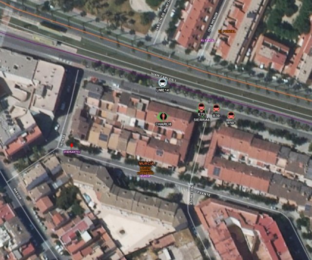 Incendio en una vivienda de la avenida Juan Carlos I, en Murcia - 1, Foto 1