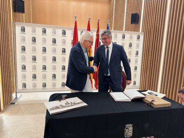 El alcalde de Torre Pacheco recibe al alcalde de Puente Genil - 3, Foto 3