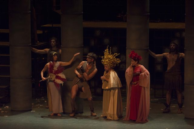 ´Los hilos de Vulcano´, con una interpretación destacada de Verónica Forqué y Fele Martínez, cerraron la programación de verano de El Batel - 1, Foto 1