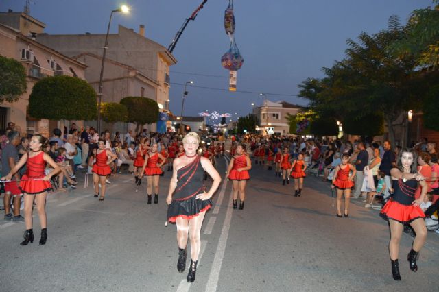 Desfile de carrozas y comparsas de las fiestas 2016 - 2, Foto 2