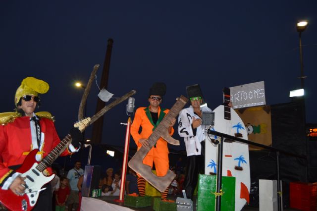 Desfile de carrozas y comparsas de las fiestas 2016 - 3, Foto 3