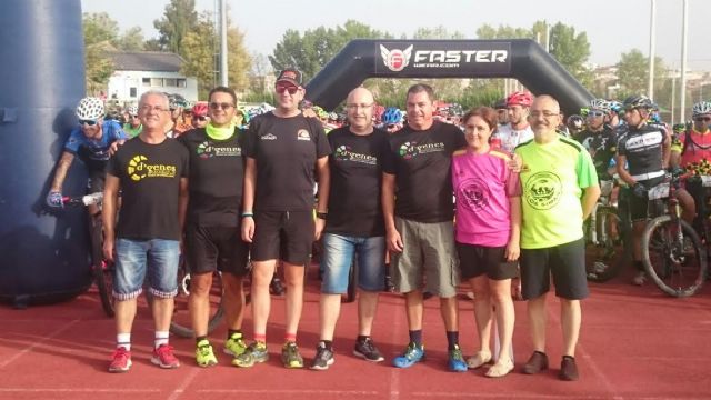 Más de cuatrocientas cincuenta personas han participado en la III Marcha por las Enfermedades Raras en Cehegín - 2, Foto 2