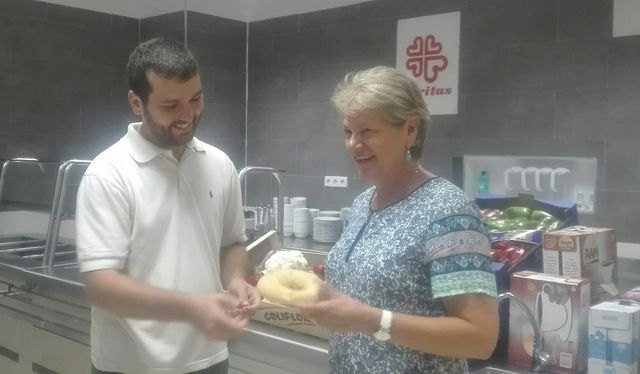 Entrega de alimentos de la Cofradía de San Ginés de la Jara al Comedor Caritas - 2, Foto 2