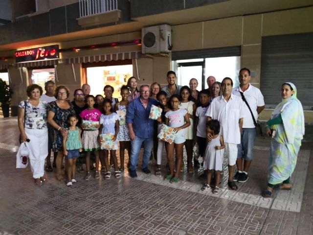 El PSOE de Águilas comparte una jornada de convivencia con los niños saharauis del Programa Vacaciones en Paz - 1, Foto 1