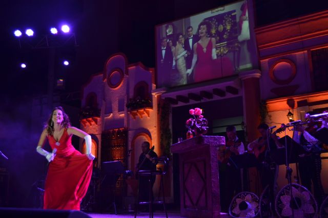 La plaza del Romea acoge esta noche un viaje de Murcia a México con 'Me nace del Corazón, homenaje a Rocío Dúrcal' - 2, Foto 2