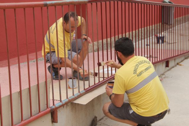 El Ayuntamiento de Puerto Lumbreras lleva a cabo labores de puesta a punto de los colegios de cara al inicio del curso en septiembre - 2, Foto 2