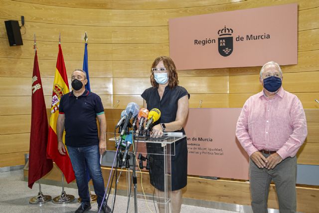 Política Social y sindicatos consensuan la puesta en marcha de ayudas para la conciliación laboral y familiar con motivo del Covid - 1, Foto 1