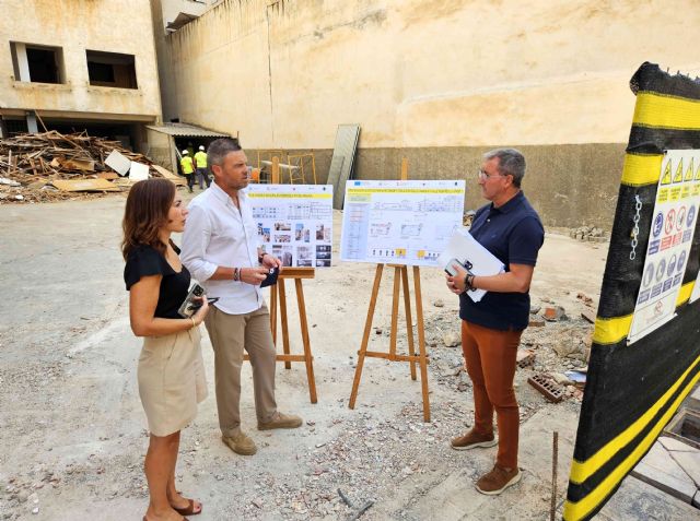 El Ayuntamiento de Caravaca acomete las obras para dotar al centro urbano de un aparcamiento público - 1, Foto 1