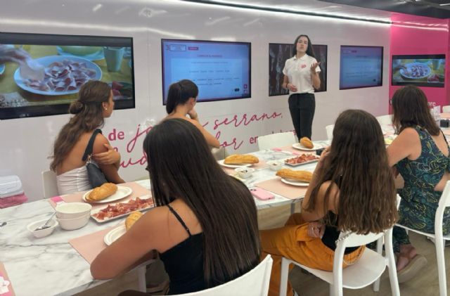 Cartagena, nueva etapa de la Ruta del Bocadillo de Jamón Serrano de INTERPORC - 2, Foto 2