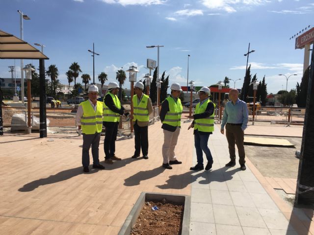 El alcalde visitó las obras de las nuevas instalaciones de Mcdonald's en San Javier, que han supuesto una inversión de más de dos millones de euros - 2, Foto 2