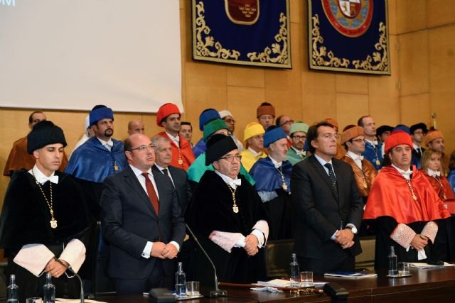 Pedro Antonio Sánchez: Es el momento de poner en marcha un Plan de Ciencia que sea soporte estable de las necesidades de nuestros investigadores - 2, Foto 2