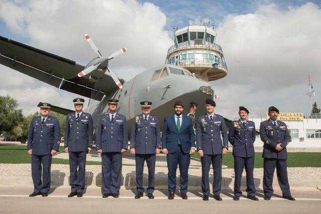 López Miras elogia la tarea diaria de las Fuerzas Armadas en la salvaguarda de España, su libertad y sus valores democráticos - 2, Foto 2
