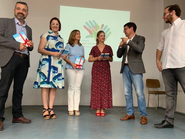 La vicepresidenta del Gobierno participa en el acto por el Día Internacional de las Personas Sordas - 2, Foto 2