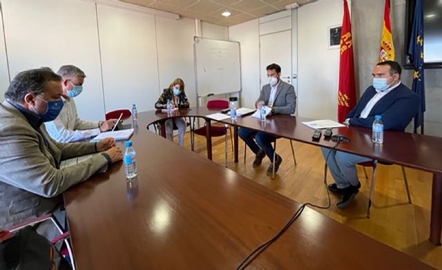 El Ayuntamiento ofrece a la Consejería de Educación el edificio del San José II para FP y cursos de la Escuela Oficial de Idiomas - 1, Foto 1