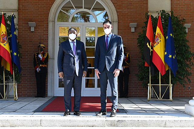 Sánchez subraya ante Lourenço el interés de España en seguir fortaleciendo las relaciones económicas y culturales con Angola - 1, Foto 1