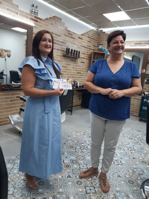 Silvia Álvarez gana 1.000 euros en la Campaña “La vuelta al cole tiene premio” - 1, Foto 1