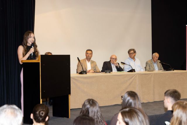 La Fundación Robles Chillida reconoce la excelencia académica de 19 estudiantes en sus premios de la convocatoria 2026 - 2, Foto 2