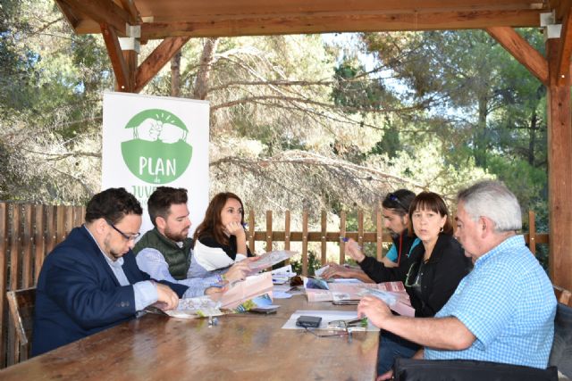 La asociacin Espuña Turstica aporta sus propuestas al Plan de Juventud de la Regin de Murcia 2019-2023, Foto 1