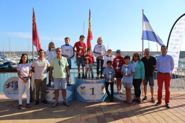 Escaso viento para empujar las velas en el Campeonato de Optimist del Puerto Deportivo Juan Montiel - 2, Foto 2